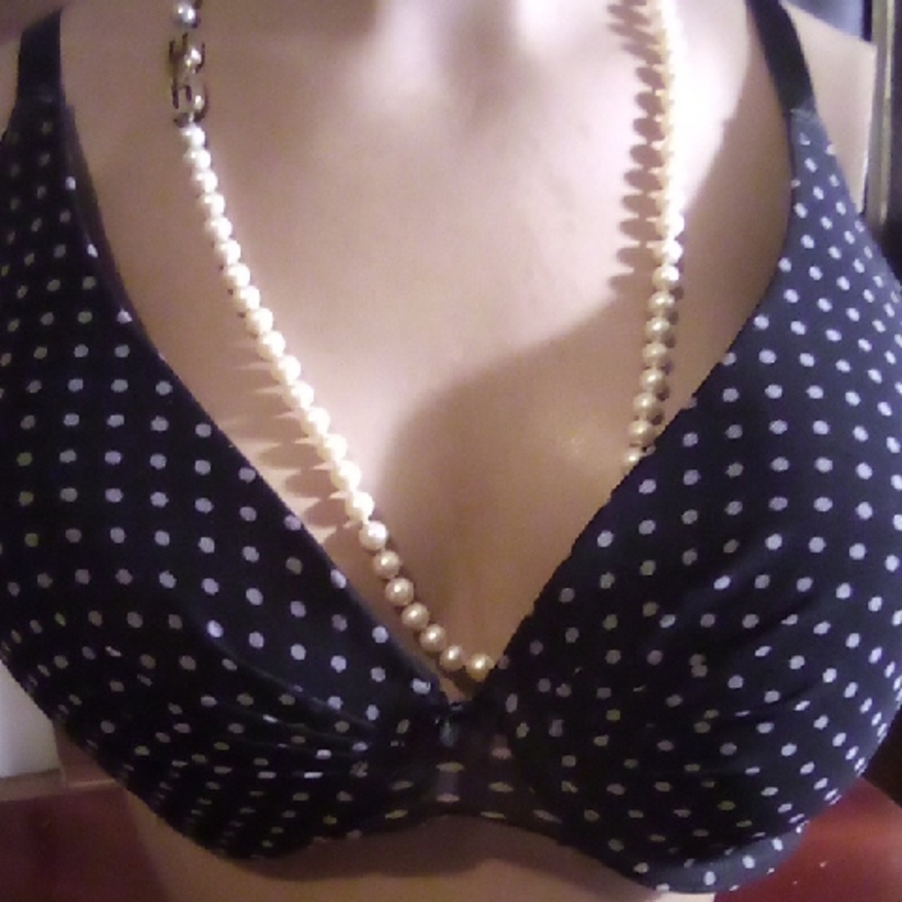Delta Burke Polka Dot Support Bra Size 40D.